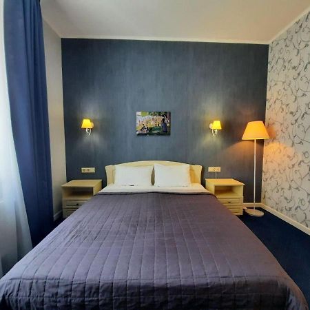 Hotel Ajur Одеса Екстериор снимка