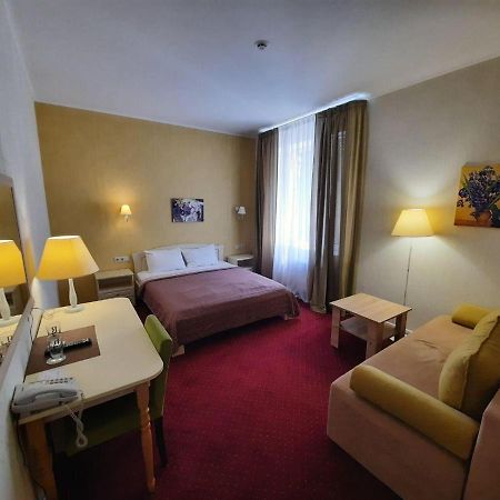 Hotel Ajur Одеса Екстериор снимка