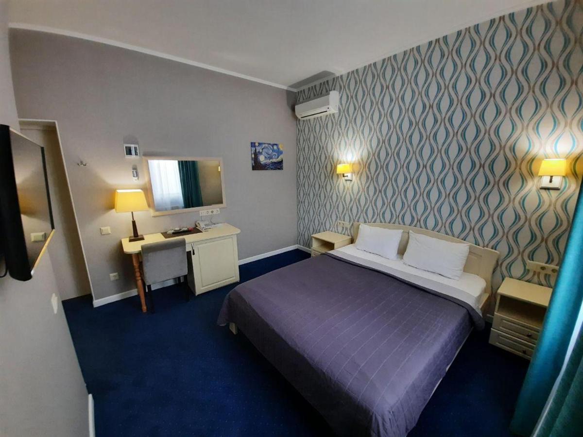 Hotel Ajur Одеса Екстериор снимка