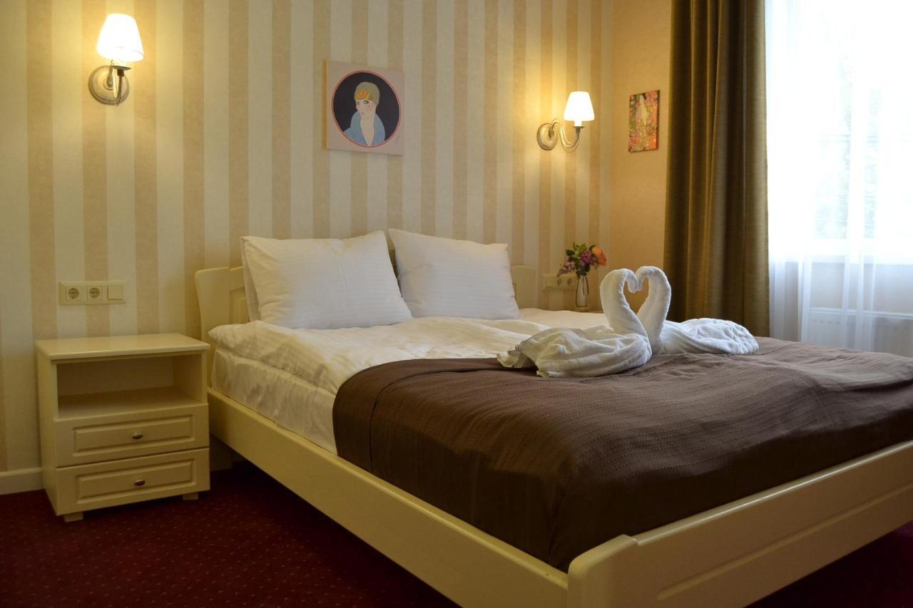 Hotel Ajur Одеса Екстериор снимка