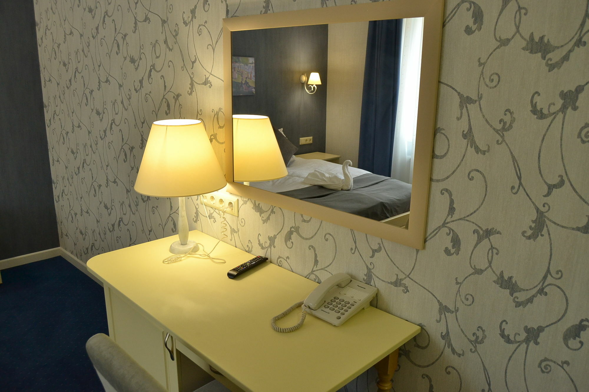 Hotel Ajur Одеса Екстериор снимка