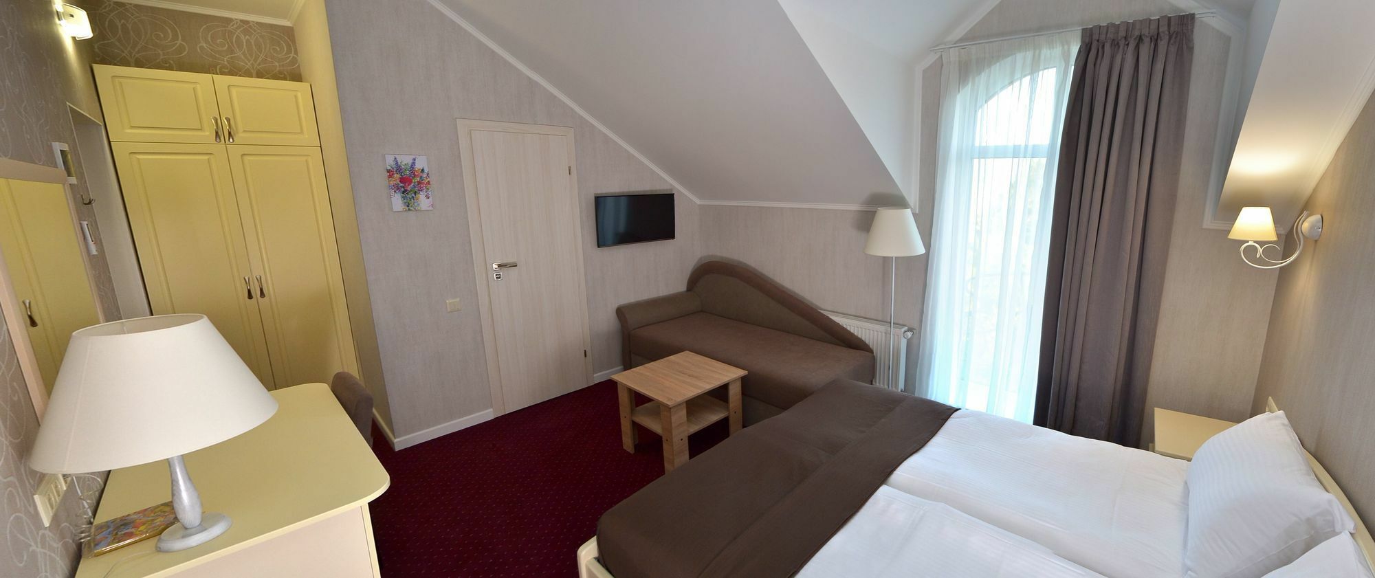 Hotel Ajur Одеса Екстериор снимка