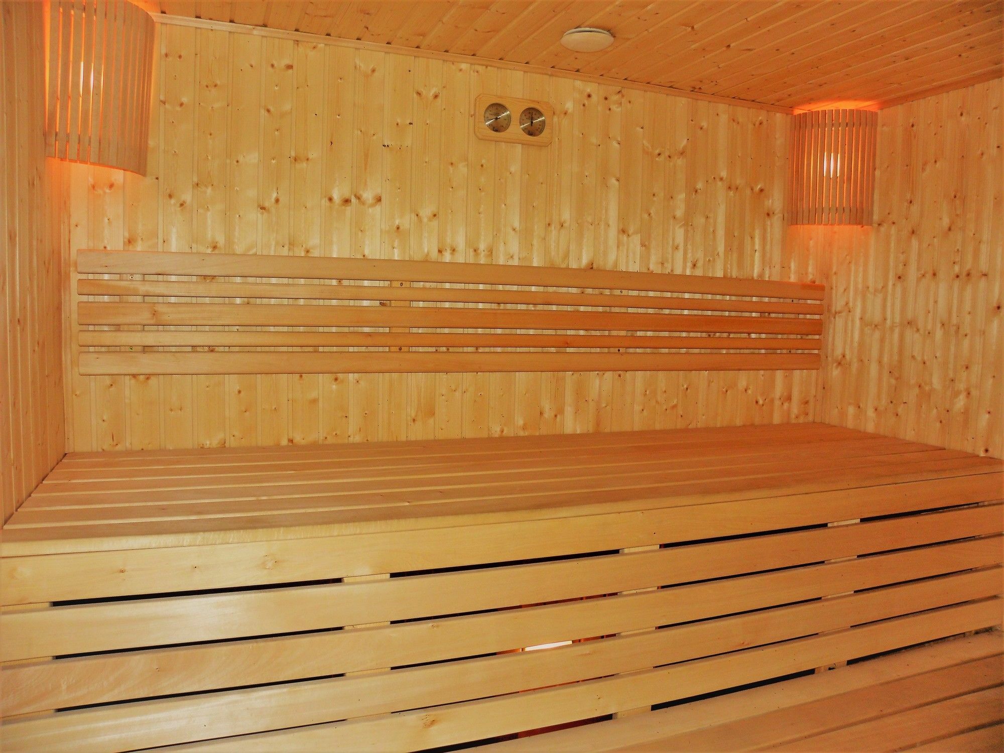 Hotel Ajur Одеса Екстериор снимка