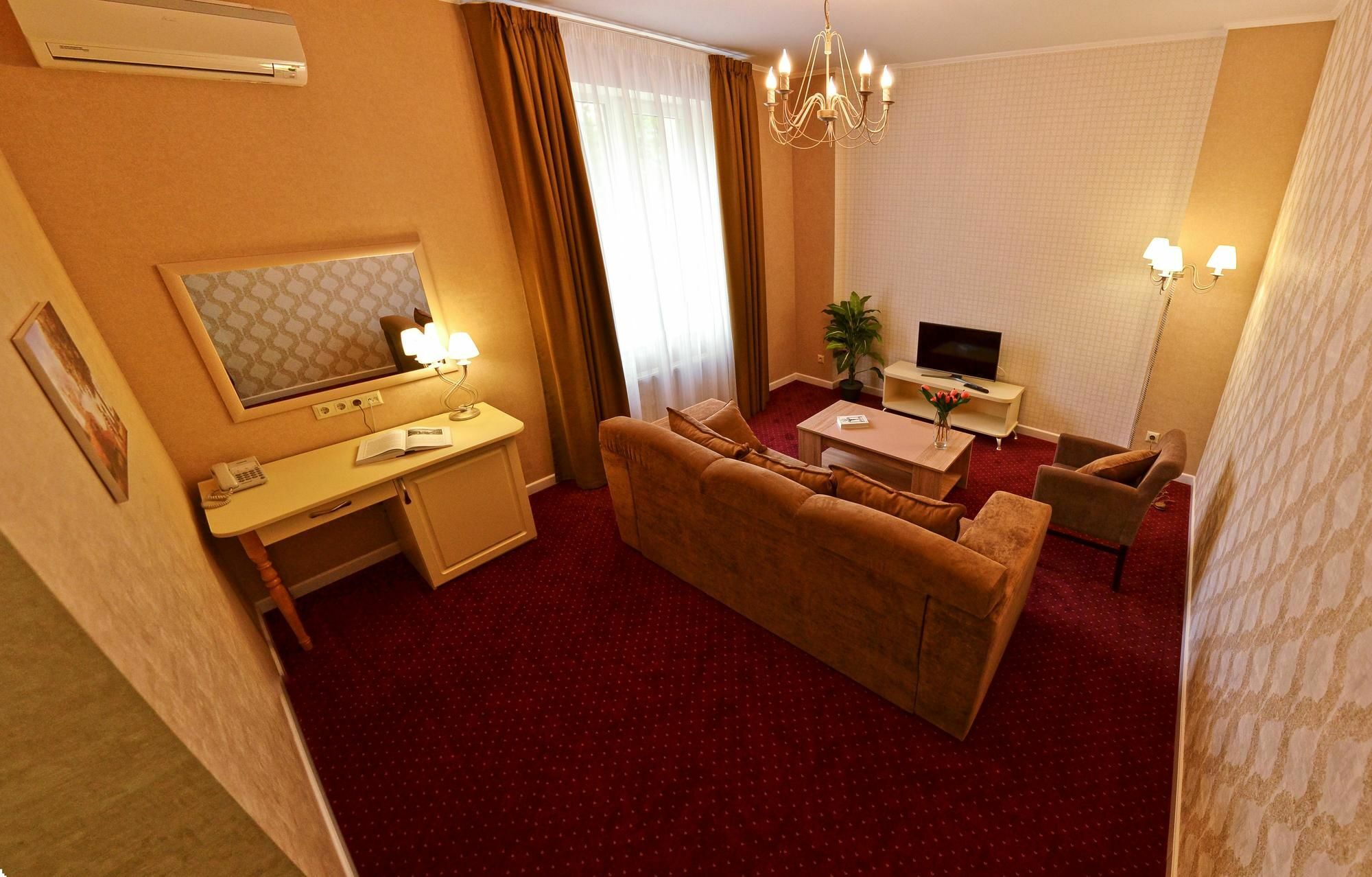 Hotel Ajur Одеса Екстериор снимка