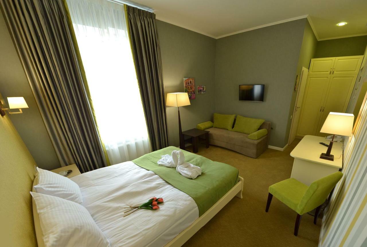 Hotel Ajur Одеса Екстериор снимка